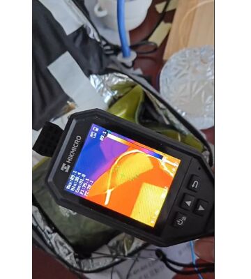 Przenośny składany worek grzewczy z folii aluminiowej i technologią grzewczą z napędem USB